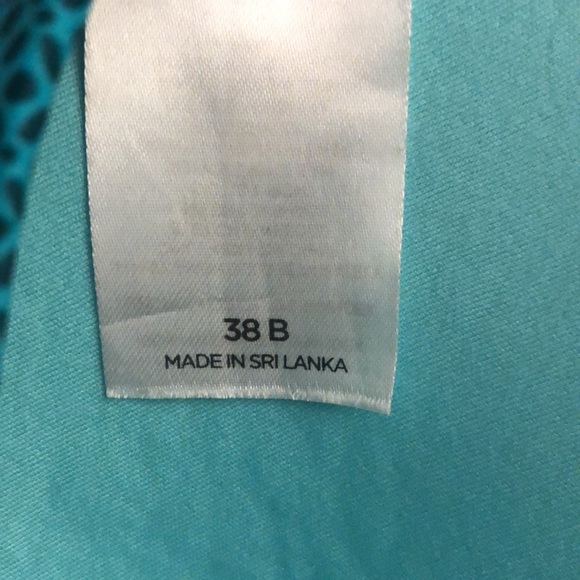 Shade & Shore Bikini Top Only Size 38B - Picture 4 of 10